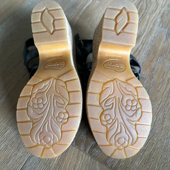 Børn Bernese Cage Wedge Sandal In Black Leather - Picture 9 of 9